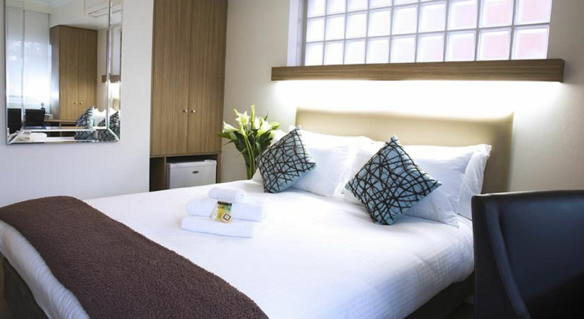 The Blenheim Hotel Sidney Exterior foto